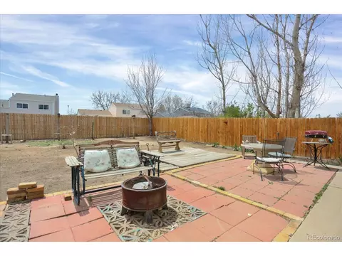 19146 E 22nd Dr, Aurora, CO 80011 photo 17