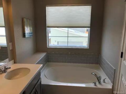 10639 E 25th Dr, Aurora, CO 80010 photo 17