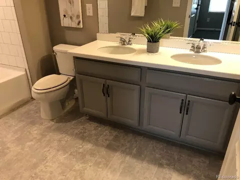 10639 E 25th Dr, Aurora, CO 80010 photo 12