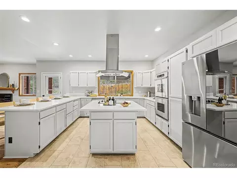 Kitchen - 1004 E 5th Ave, Longmont, CO 80504 photo 3 of 5