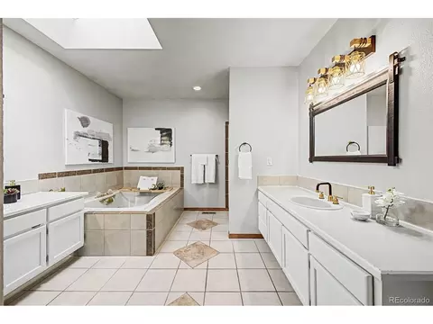 Bath - 1004 E 5th Ave, Longmont, CO 80504 photo 1 of 4