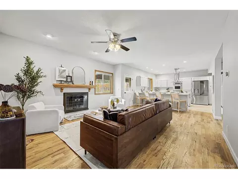 Living - 1004 E 5th Ave, Longmont, CO 80504 photo 1 of 2