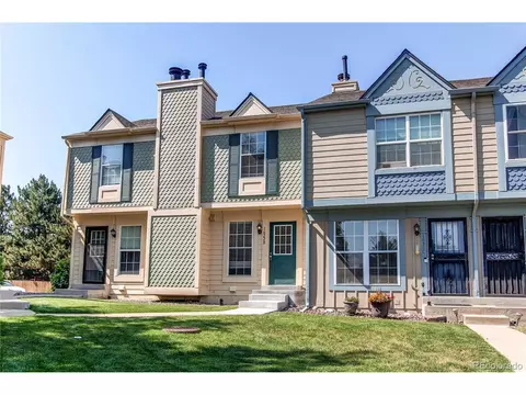 1622 S Idalia Cir #B, Aurora, CO 80017