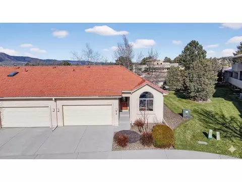 12 Luxury Ln, Colorado Springs, CO 80921