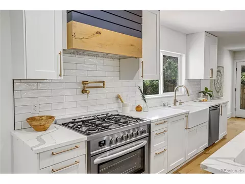 5576 E Lehigh Ave, Denver, CO 80237 photo 5