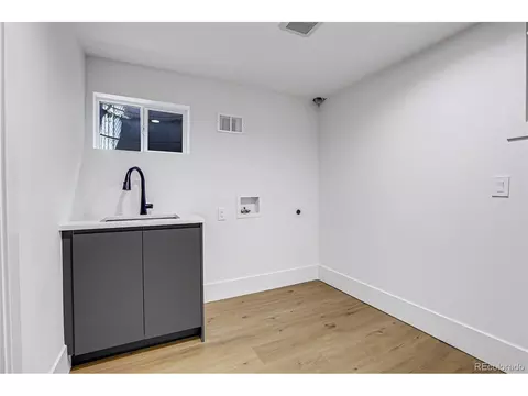 5576 E Lehigh Ave, Denver, CO 80237 photo 18