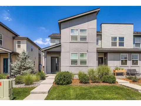 16207 Elk Pl, Denver, CO 80239