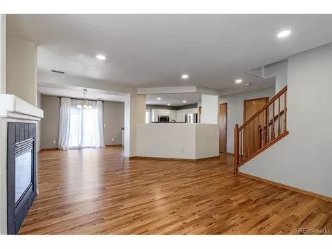 21961 E Crestline Pl, Aurora, CO 80015 photo 3