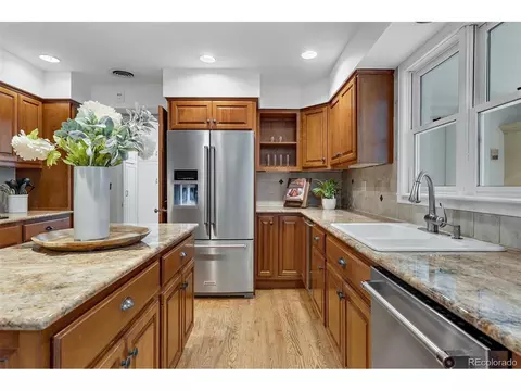 3892 S Grape St, Denver, CO 80237 photo 9