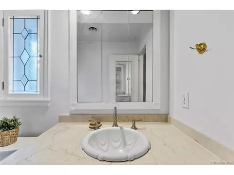 3892 S Grape St, Denver, CO 80237 photo 15