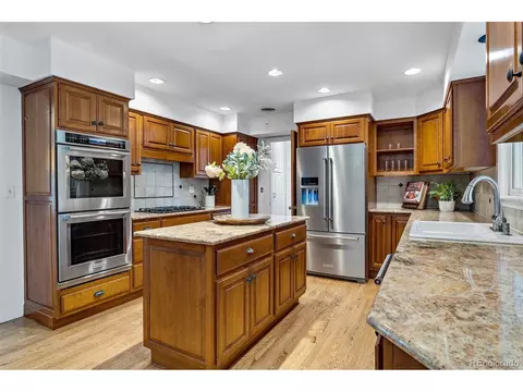 3892 S Grape St, Denver, CO 80237 photo 8