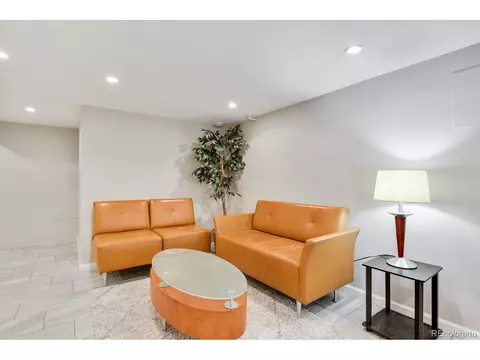 10044 E 7th Ave, Aurora, CO 80010 photo 17