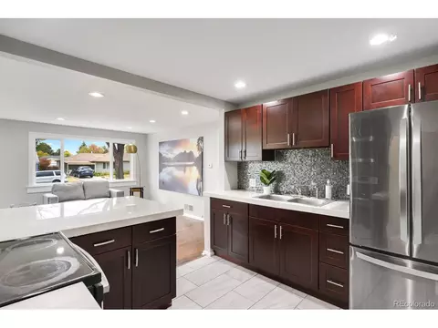 10044 E 7th Ave, Aurora, CO 80010 photo 9