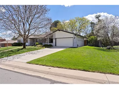 3762 S Grape St, Denver, CO 80237 photo 2