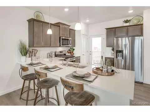 21825 E 9th Pl, Aurora, CO 80018 photo 4