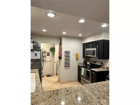 4250 S Olive St #106, Denver, CO 80237