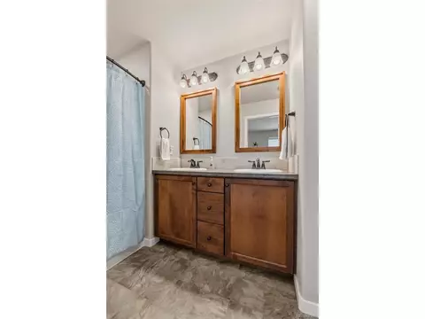 Bath - 102 11th Ave, Wiggins, CO 80654 photo 3 of 6