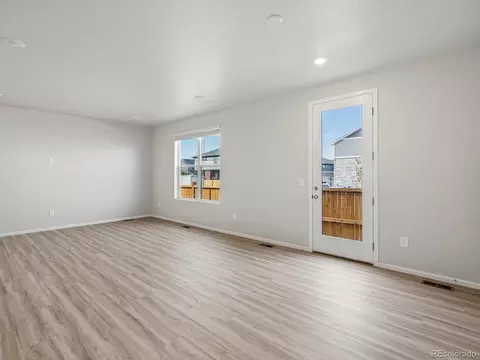 22410 E 8th Ave, Aurora, CO 80018 photo 8