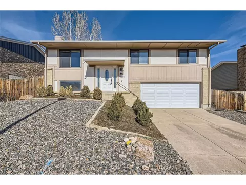 13751 W Warren Dr, Lakewood, CO 80228