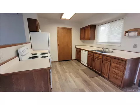 15998 E Wesley Ave, Aurora, CO 80013 photo 6