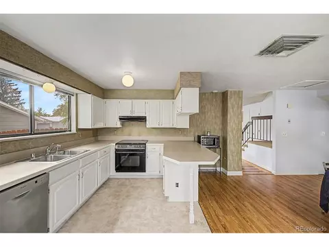 Kitchen - 9309 W 76th Ave, Arvada, CO 80005 photo 3 of 4