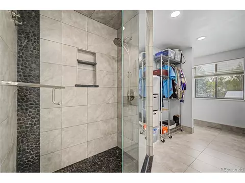 Bath - 9309 W 76th Ave, Arvada, CO 80005 photo 3 of 3