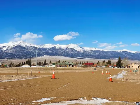 200 Fox Run W, Silver Cliff, CO 81252