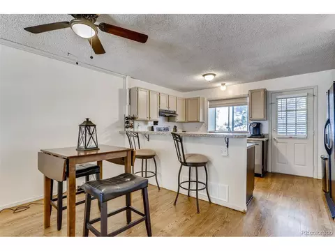 16941 E Chenango Ave #B, Aurora, CO 80015 photo 4