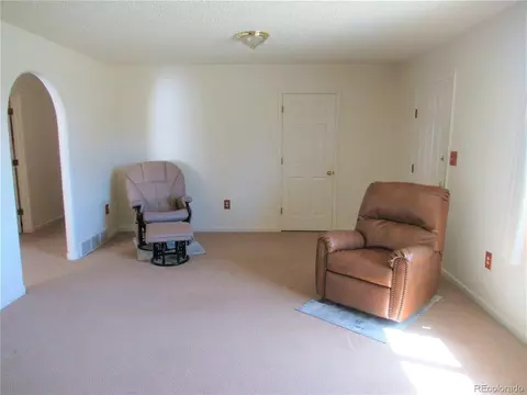 695 2nd St, Bennett, CO 80102 photo 7