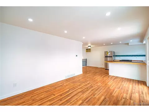 924 Madison Way, Bennett, CO 80102 photo 5