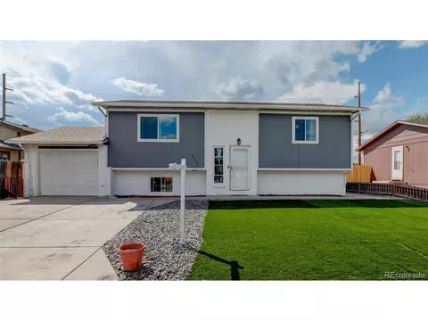 1113 Pacific Ct, Fort Lupton, CO 80621