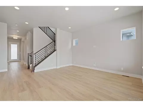 20975 E 61st Dr, Aurora, CO 80019 photo 4