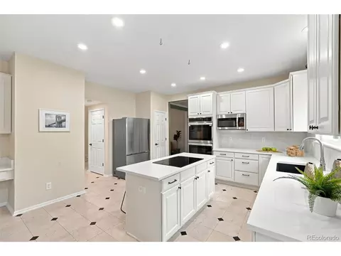 Kitchen - 7325 E Cedar Pl, Denver, CO 80230 photo 2 of 4