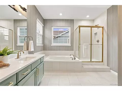 Bath - 7325 E Cedar Pl, Denver, CO 80230 photo 4 of 6
