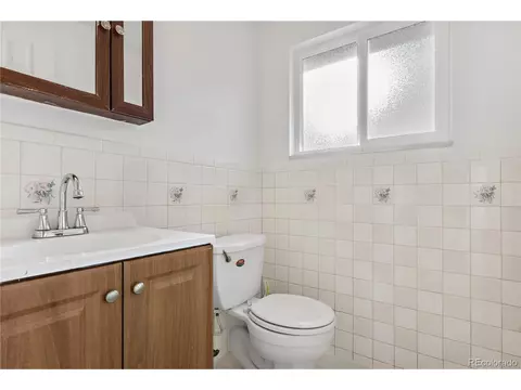 Undisclosed, Aurora, CO 80011 photo 16