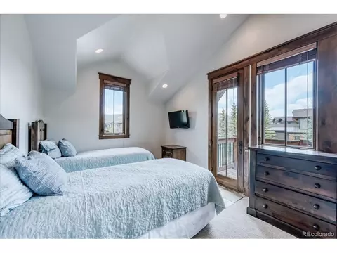 Bedroom - 229 Shores Ln, Breckenridge, CO 80424 photo 5 of 10