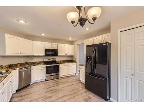 20481 E Mansfield Pl, Aurora, CO 80013 photo 8