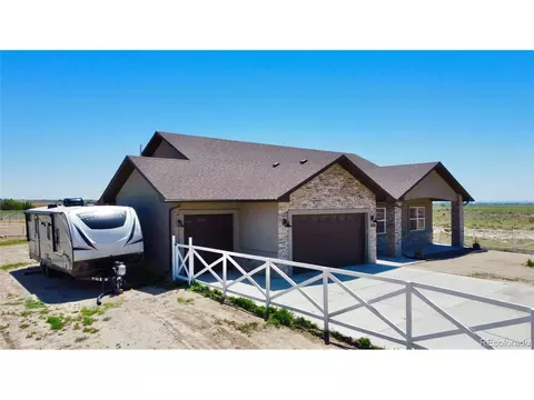 1180 N Saddle Ridge Ln, Pueblo, CO 81007
