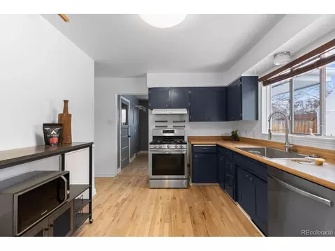 6524 Teller St, Arvada, CO 80003 photo 9