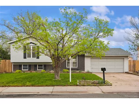 2662 S Mobile Way, Aurora, CO 80013