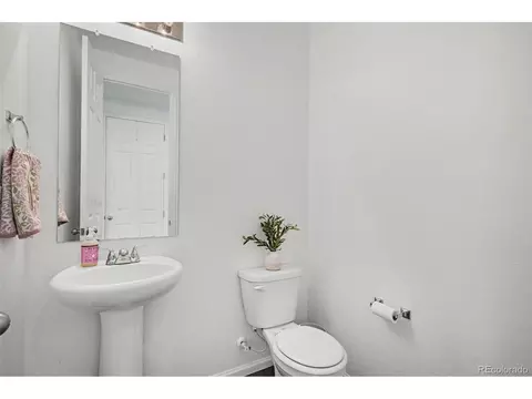 Bath - 6207 Easton Cir, Frederick, CO 80516 photo 1 of 3