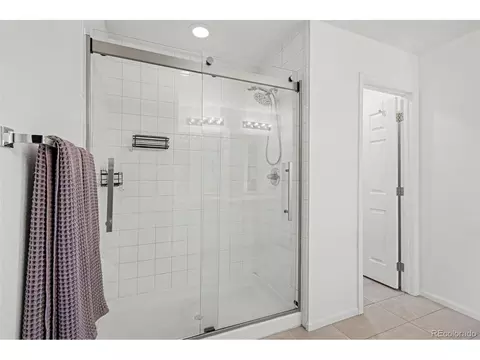 Bath - 6207 Easton Cir, Frederick, CO 80516 photo 2 of 3