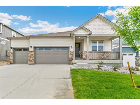 4212 Sandstone Dr, Longmont, CO 80504