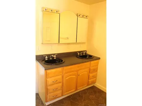 347 E 5th St, Walsenburg, CO 81089 photo 10