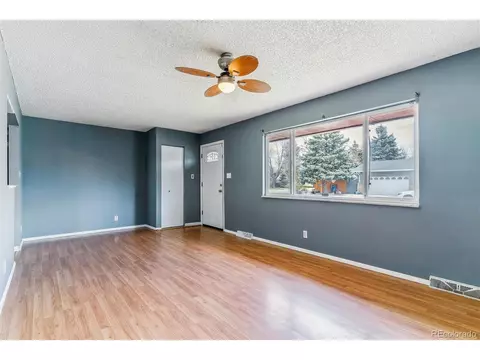 16588 E 8th Ave, Aurora, CO 80011 photo 2