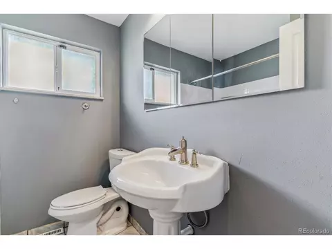 16588 E 8th Ave, Aurora, CO 80011 photo 7