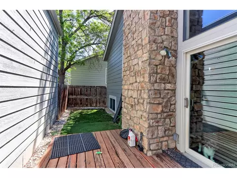 Exterior - 11941 E Cornell Cir, Aurora, CO 80014 photo 3 of 4