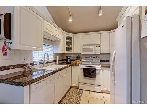 Kitchen - 11941 E Cornell Cir, Aurora, CO 80014 photo 1 of 2