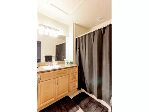 Bath - 11941 E Cornell Cir, Aurora, CO 80014 photo 1 of 2