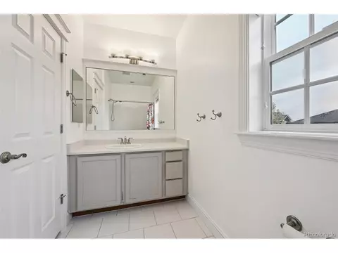 Bath - 8741 E 33rd Ave, Denver, CO 80238 photo 3 of 5